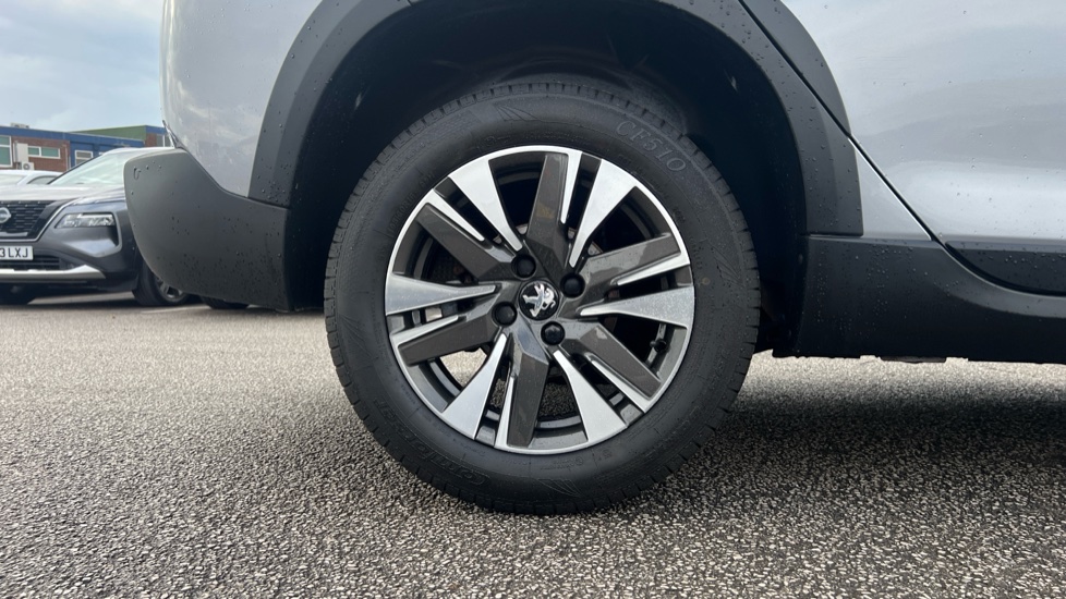 Peugeot 2008 1.2 PureTech Allure Premium 5dr [Start Stop] Petrol Estate - Image 7