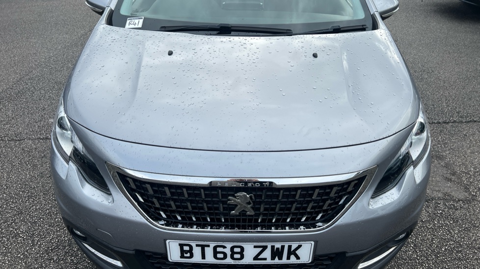 Peugeot 2008 1.2 PureTech Allure Premium 5dr [Start Stop] Petrol Estate - Image 8