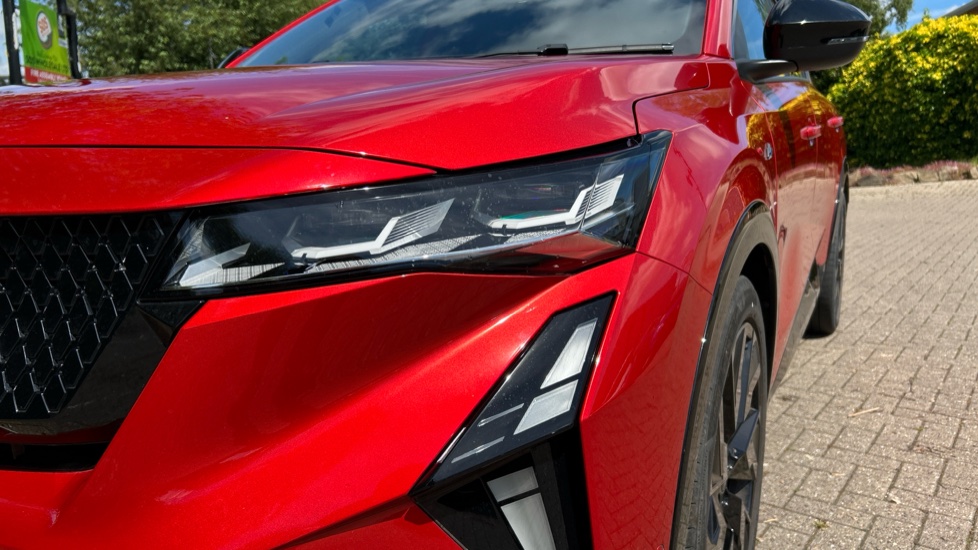 Renault Rafale E-Tech FHEV Techno Esprit Alpine 5dr Auto 4C Hybrid Estate - Image 8