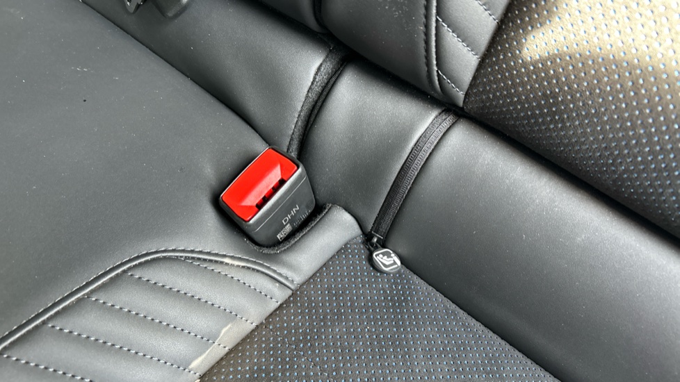 Renault Rafale E-Tech FHEV Techno Esprit Alpine 5dr Auto 4C Hybrid Estate - Image 17