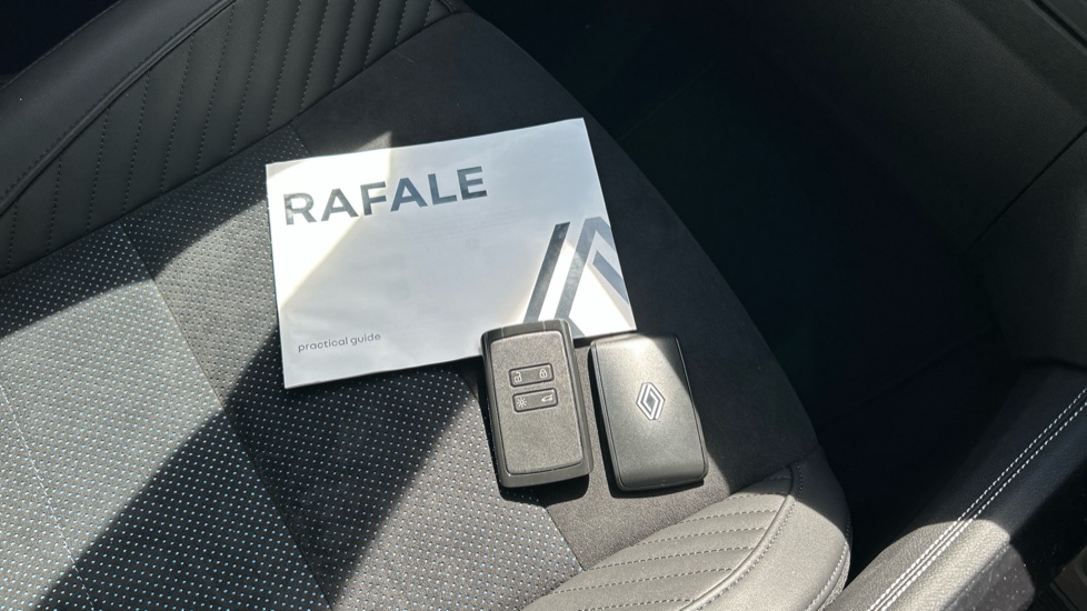 Renault Rafale E-Tech FHEV Techno Esprit Alpine 5dr Auto 4C Hybrid Estate - Image 19