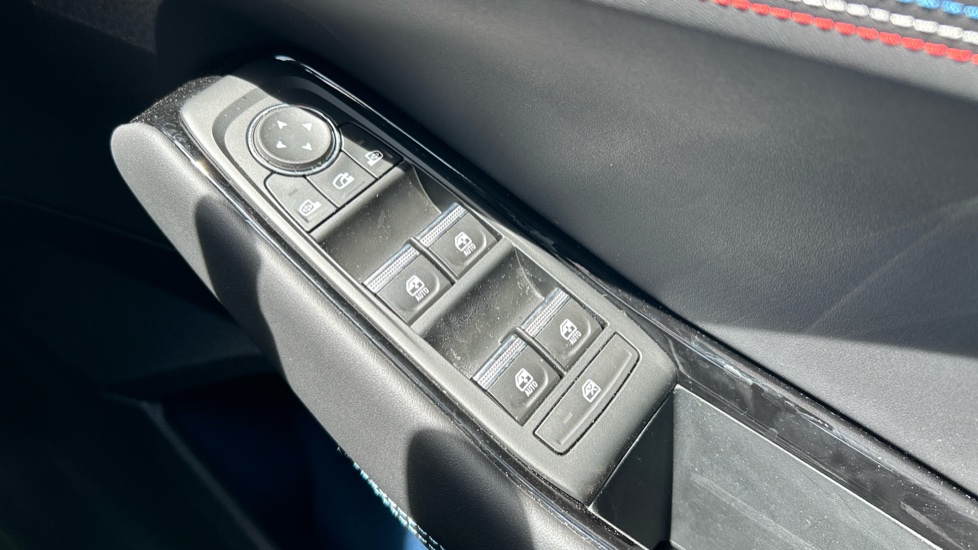 Renault Rafale E-Tech FHEV Techno Esprit Alpine 5dr Auto 4C Hybrid Estate - Image 21