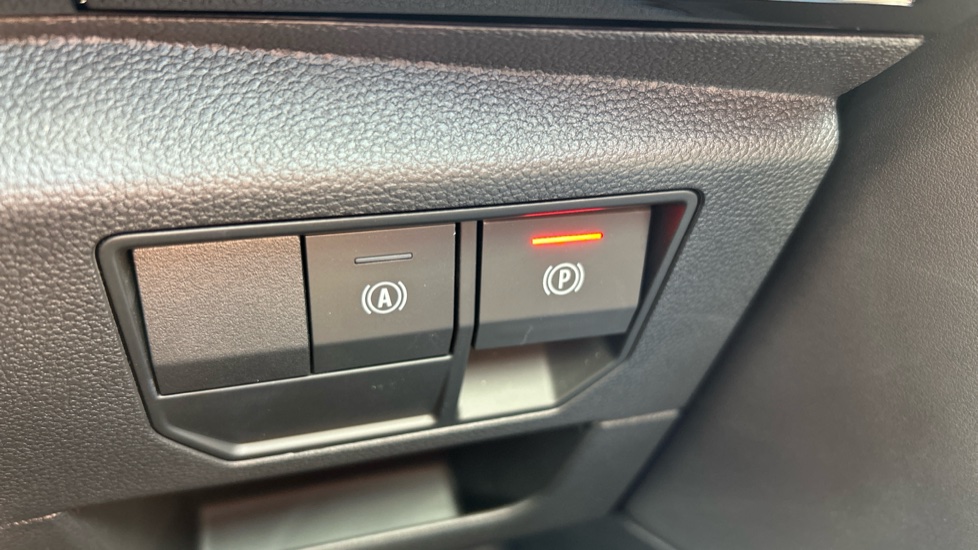 Renault Rafale E-Tech FHEV Techno Esprit Alpine 5dr Auto 4C Hybrid Estate - Image 22