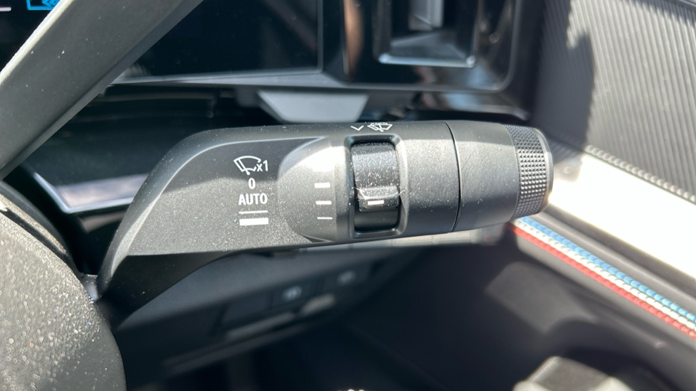 Renault Rafale E-Tech FHEV Techno Esprit Alpine 5dr Auto 4C Hybrid Estate - Image 25