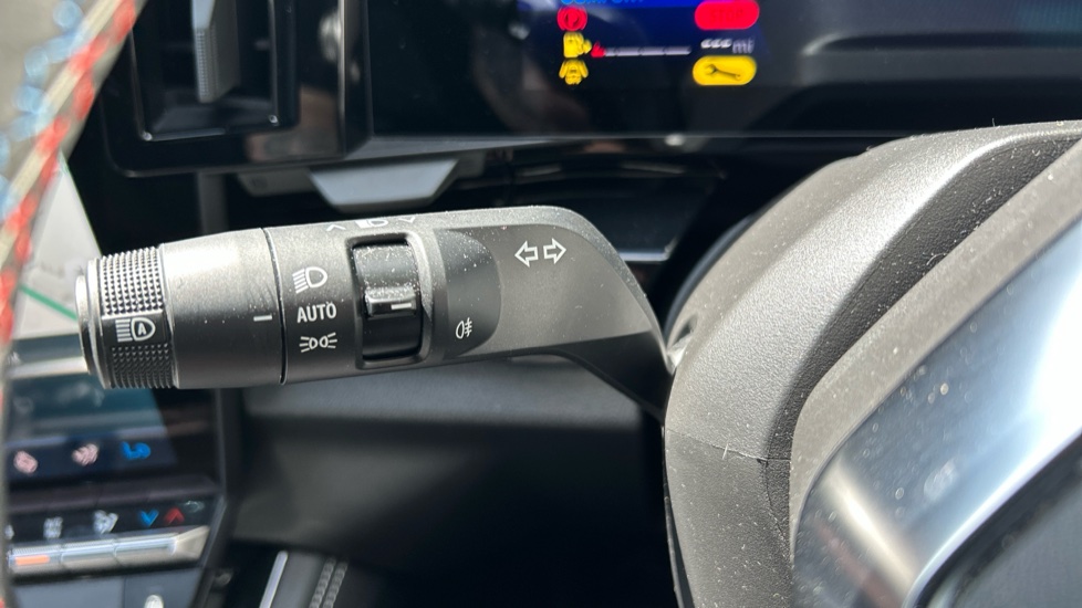 Renault Rafale E-Tech FHEV Techno Esprit Alpine 5dr Auto 4C Hybrid Estate - Image 26