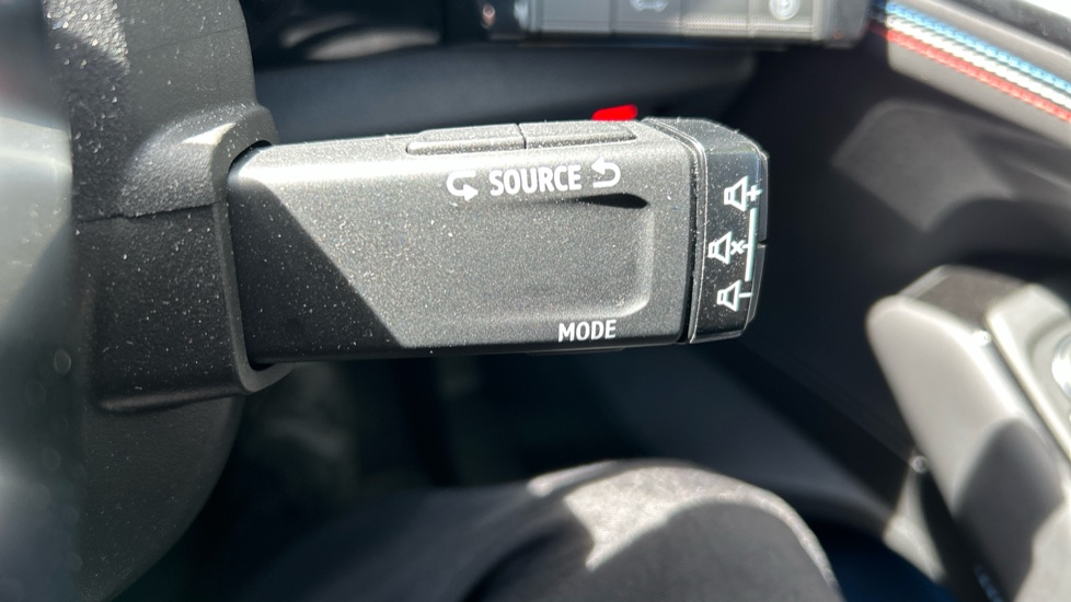 Renault Rafale E-Tech FHEV Techno Esprit Alpine 5dr Auto 4C Hybrid Estate - Image 27