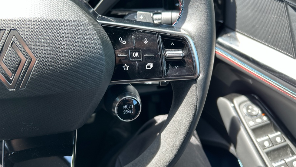 Renault Rafale E-Tech FHEV Techno Esprit Alpine 5dr Auto 4C Hybrid Estate - Image 28