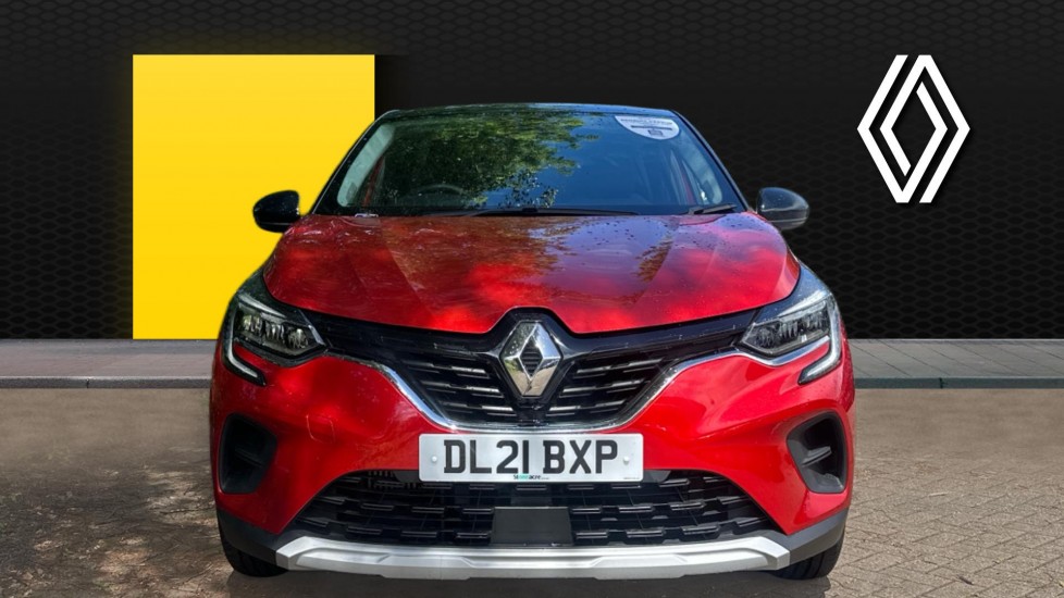 Renault Captur 1.3 TCE 140 Iconic 5dr Petrol Hatchback - Image 3