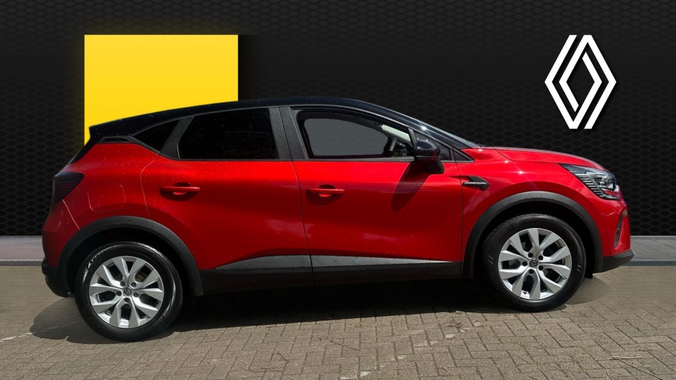 Renault Captur 1.3 TCE 140 Iconic 5dr Petrol Hatchback - Image 5
