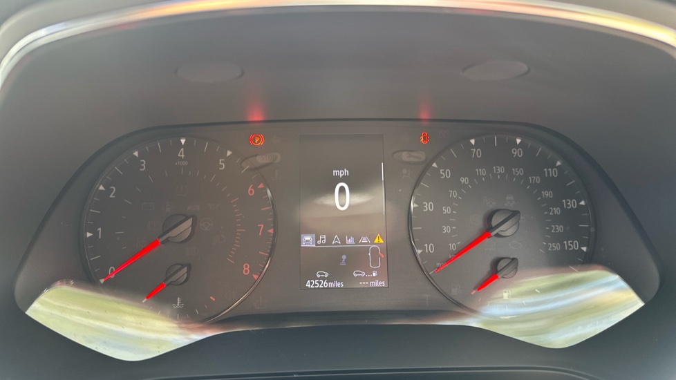 Renault Captur 1.3 TCE 140 Iconic 5dr Petrol Hatchback - Image 18