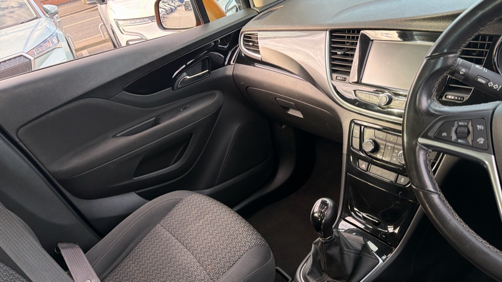 Vauxhall Mokka X 1.6CDTi ecoTEC D [136] Active 5dr Diesel Hatchback - Image 14