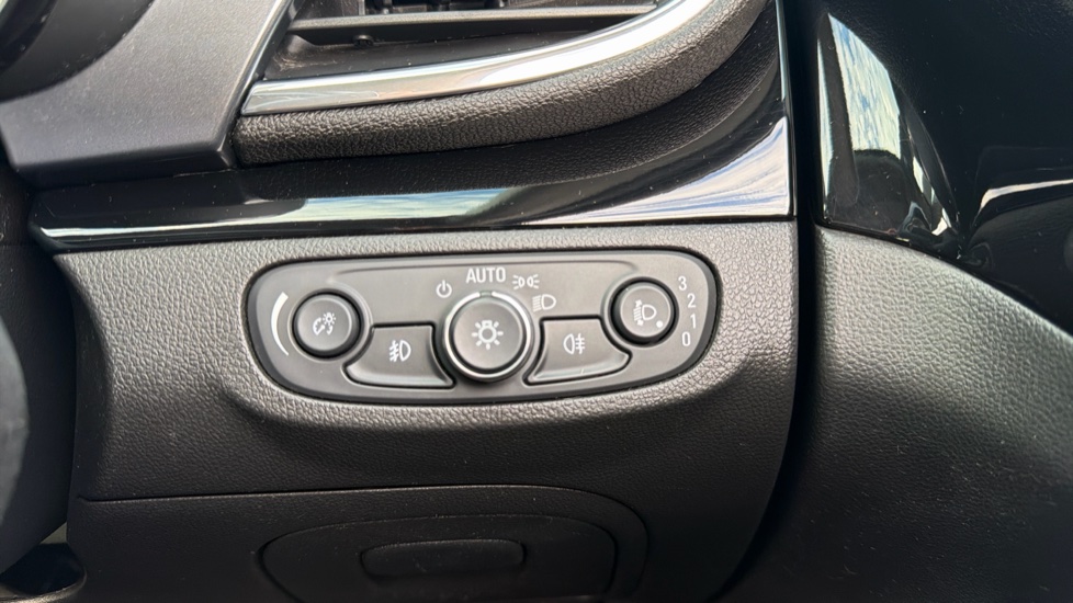 Vauxhall Mokka X 1.6CDTi ecoTEC D [136] Active 5dr Diesel Hatchback - Image 24