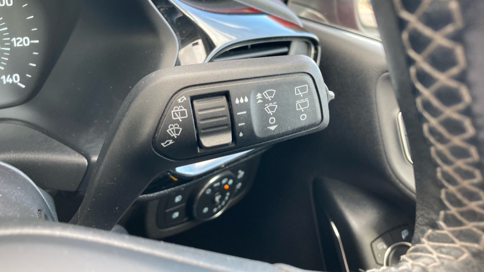 Ford Fiesta 1.0 EcoBoost Zetec 5dr Petrol Hatchback - Image 25