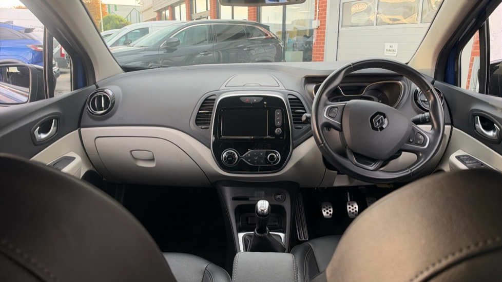 Renault Captur 0.9 TCE 90 GT Line 5dr Petrol Hatchback - Image 10