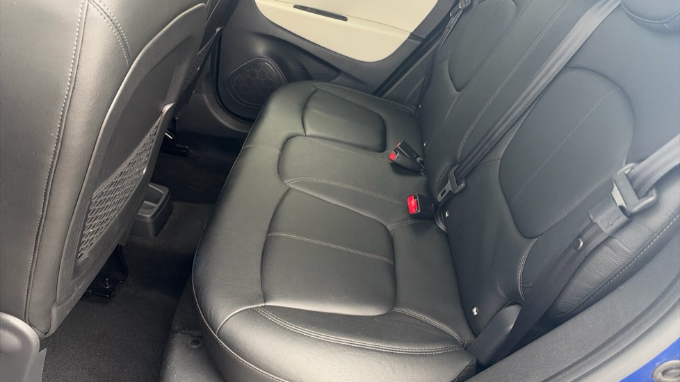 Renault Captur 0.9 TCE 90 GT Line 5dr Petrol Hatchback - Image 16