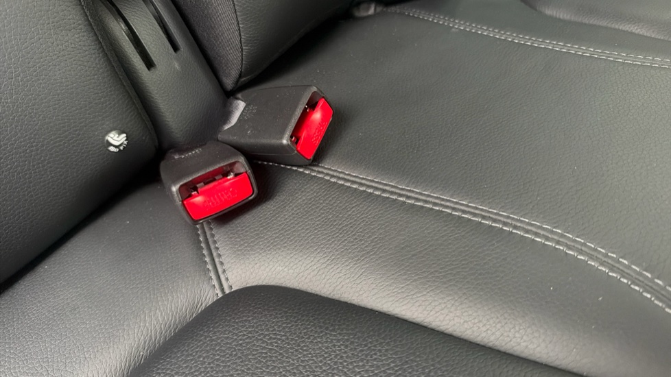 Renault Captur 0.9 TCE 90 GT Line 5dr Petrol Hatchback - Image 17