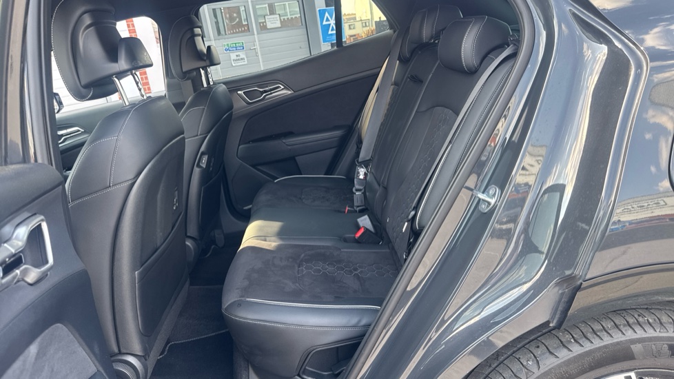 Kia Sportage 1.6T GDi ISG GT-Line 5dr Petrol Estate - Image 16