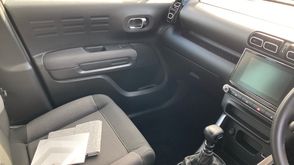 Citroen C3 Aircross 1.2 PureTech 110 You 5dr Petrol Hatchback - Image 14