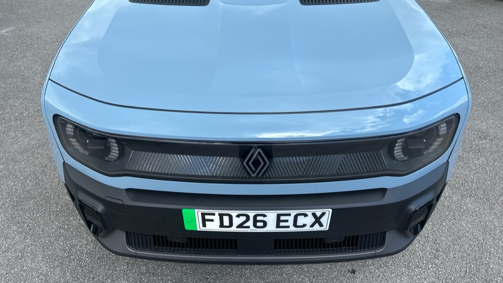 Renault 4 110kW Iconic+ 52kWh Comfort range 5dr Auto Electric Estate - Image 8