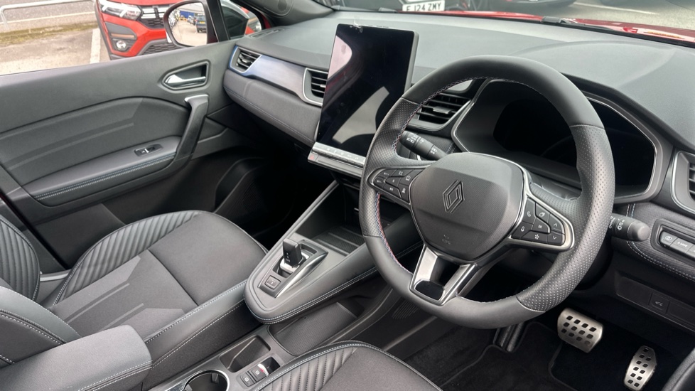 Renault Symbioz 1.8 E-Tech FHEV 160 Techno Esprit Alpine 5dr Auto Hybrid Estate - Image 11