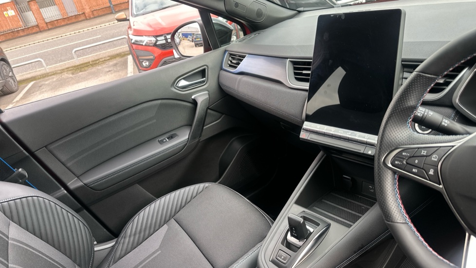 Renault Symbioz 1.8 E-Tech FHEV 160 Techno Esprit Alpine 5dr Auto Hybrid Estate - Image 14