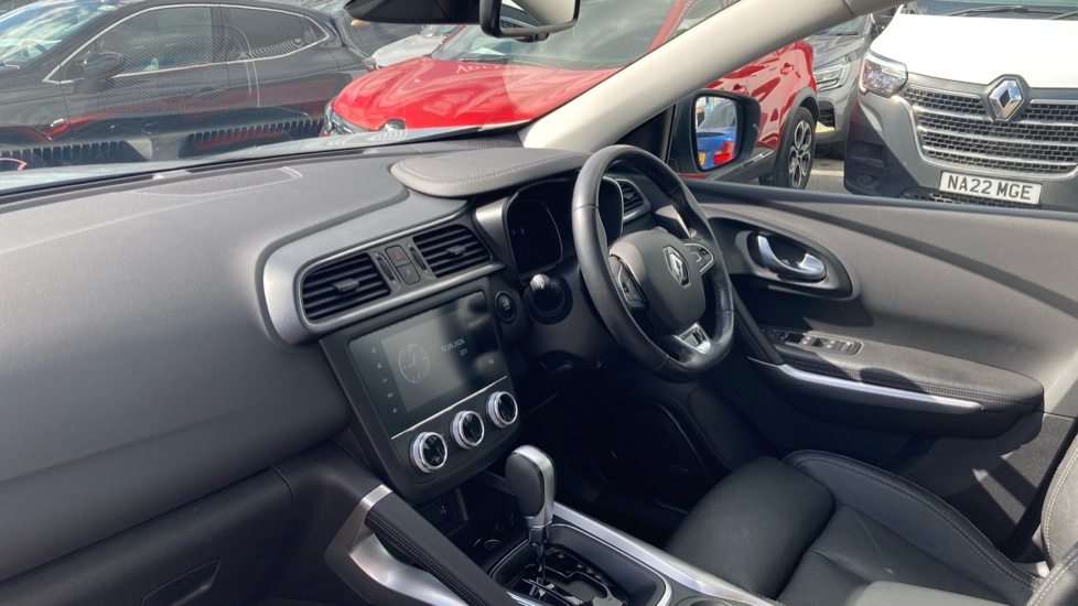 Renault Kadjar 1.3 TCE GT Line 5dr EDC Petrol Hatchback - Image 9