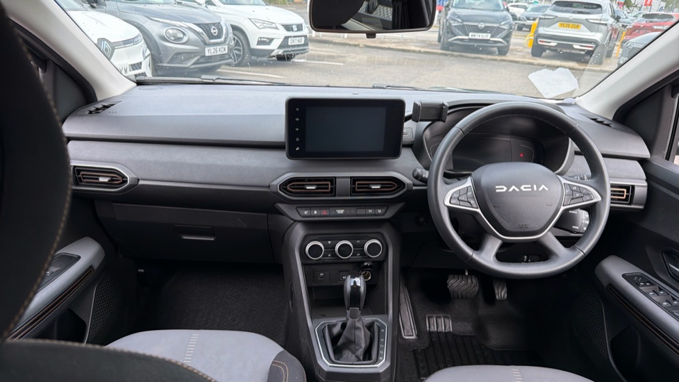 Dacia Jogger 1.6 HEV Extreme 5dr Auto Hybrid Estate - Image 10