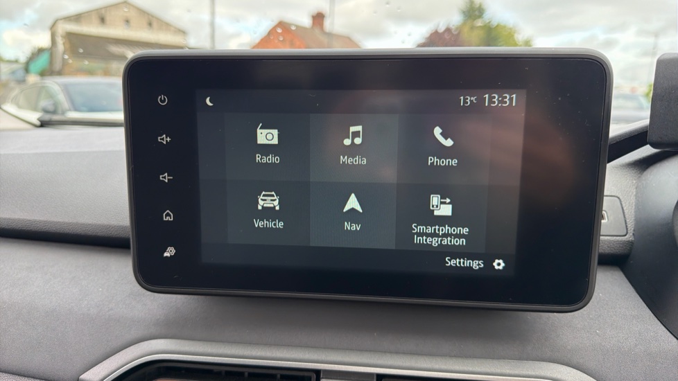 Dacia Jogger 1.6 HEV Extreme 5dr Auto Hybrid Estate - Image 12