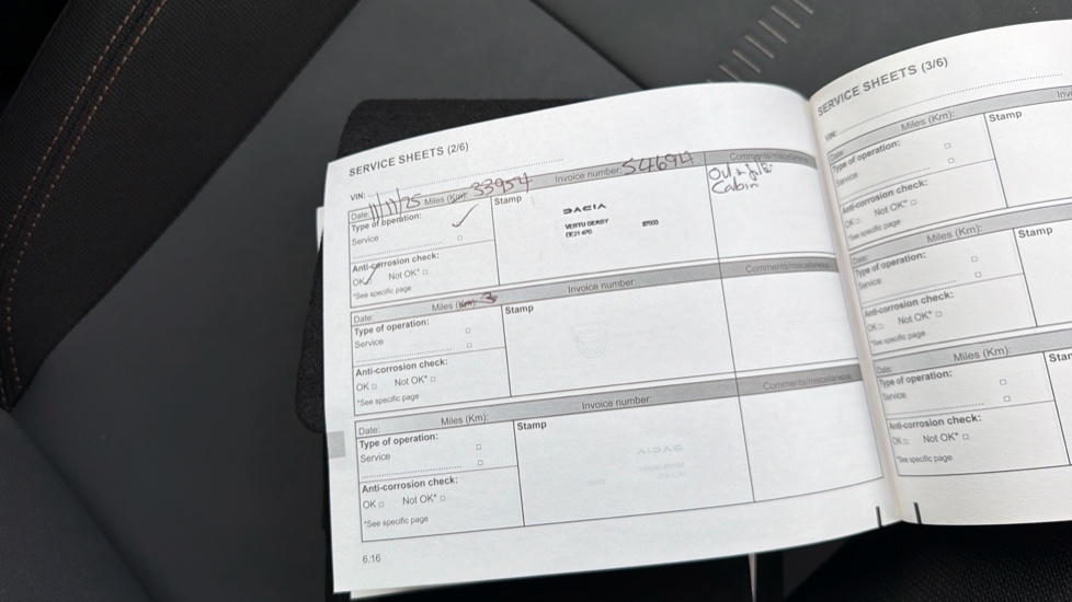 Dacia Jogger 1.6 HEV Extreme 5dr Auto Hybrid Estate - Image 30