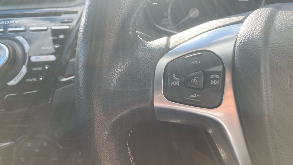 Ford Fiesta 1.0 EcoBoost Titanium 5dr Petrol Hatchback - Image 22