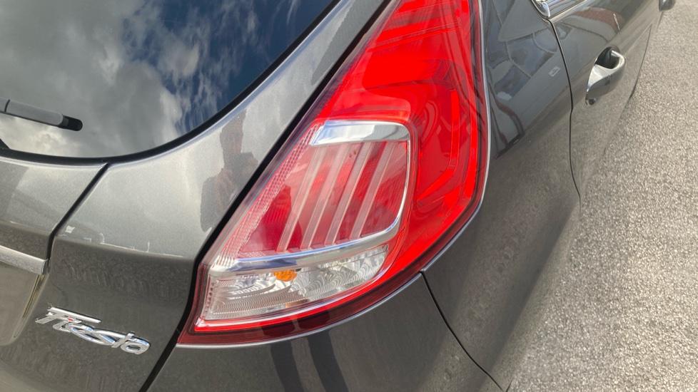 Ford Fiesta 1.0 EcoBoost Titanium 5dr Petrol Hatchback - Image 34