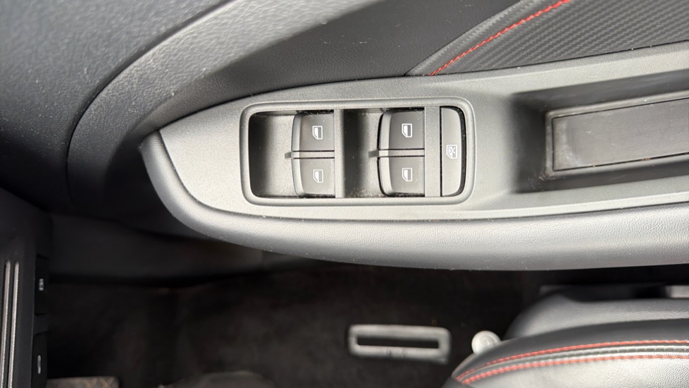 MG ZS 1.0T GDi Exclusive 5dr Petrol Hatchback - Image 32