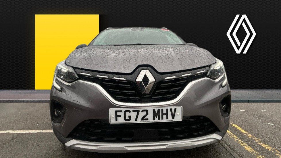 Renault Captur 1.3 TCE 140 SE Edition 5dr EDC Petrol Hatchback - Image 3