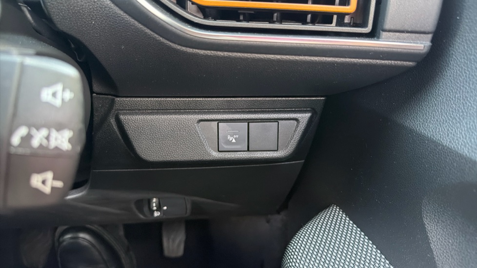 Dacia Sandero Stepway 1.0 TCe Comfort 5dr Petrol Hatchback - Image 27