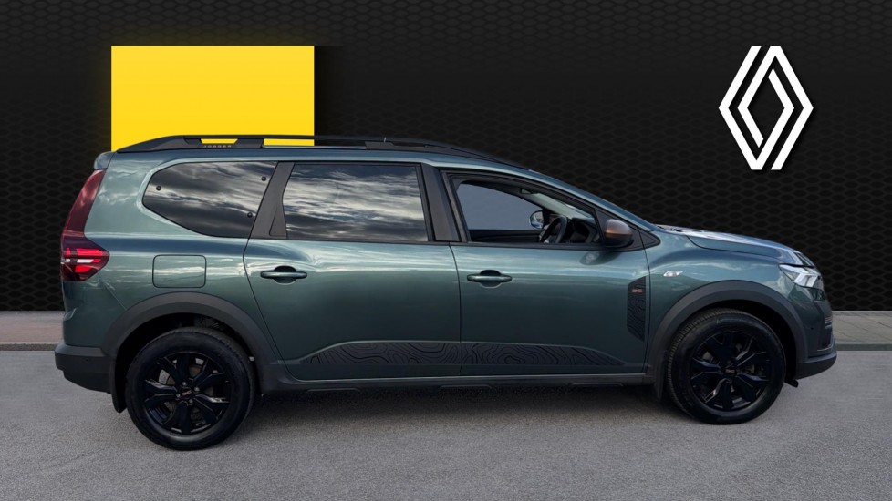 Dacia Jogger 1.0 TCe Extreme 5dr Petrol Estate - Image 5