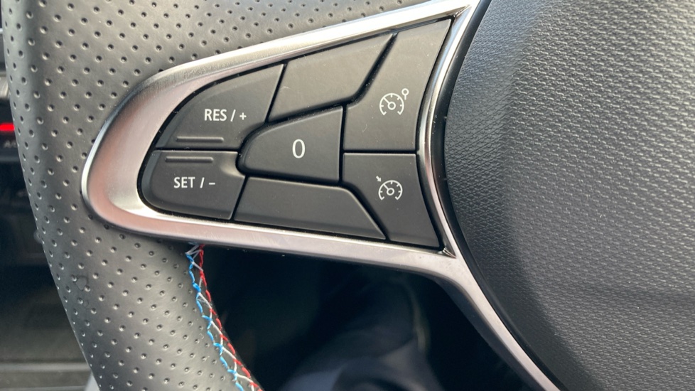 Renault Clio 1.6 E-TECH FH 145 Techno Esprit Alpine 5dr Auto Hybrid Hatchback - Image 29