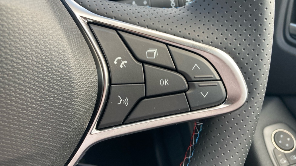 Renault Clio 1.6 E-TECH FH 145 Techno Esprit Alpine 5dr Auto Hybrid Hatchback - Image 30