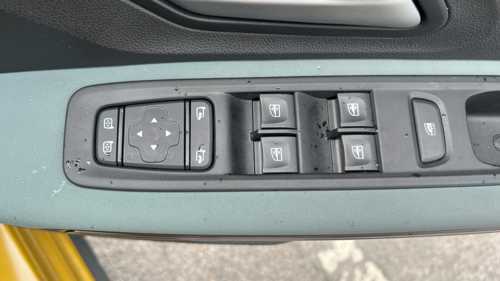 Dacia Sandero Stepway 1.0 TCe Extreme 5dr Petrol Hatchback - Image 30