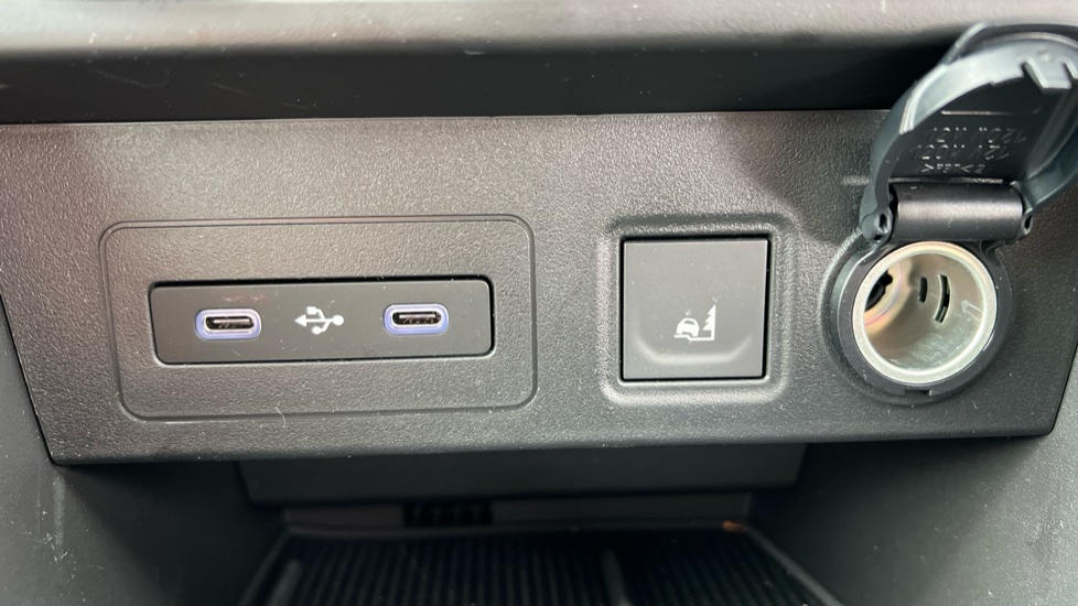 Dacia Sandero Stepway 1.0 TCe Extreme 5dr Petrol Hatchback - Image 37