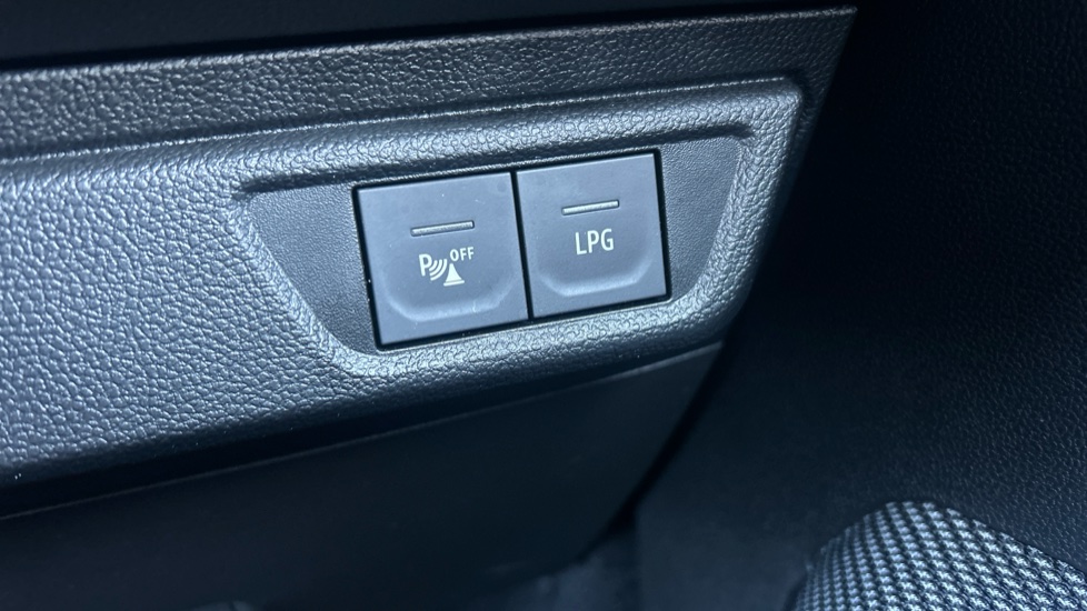 Dacia Sandero 1.0 Tce Expression 5dr Bi Fuel Hatchback - Image 26