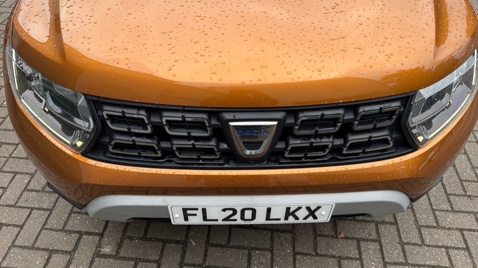 Dacia Duster 1.0 TCe 100 Prestige 5dr Bi Fuel Estate - Image 8