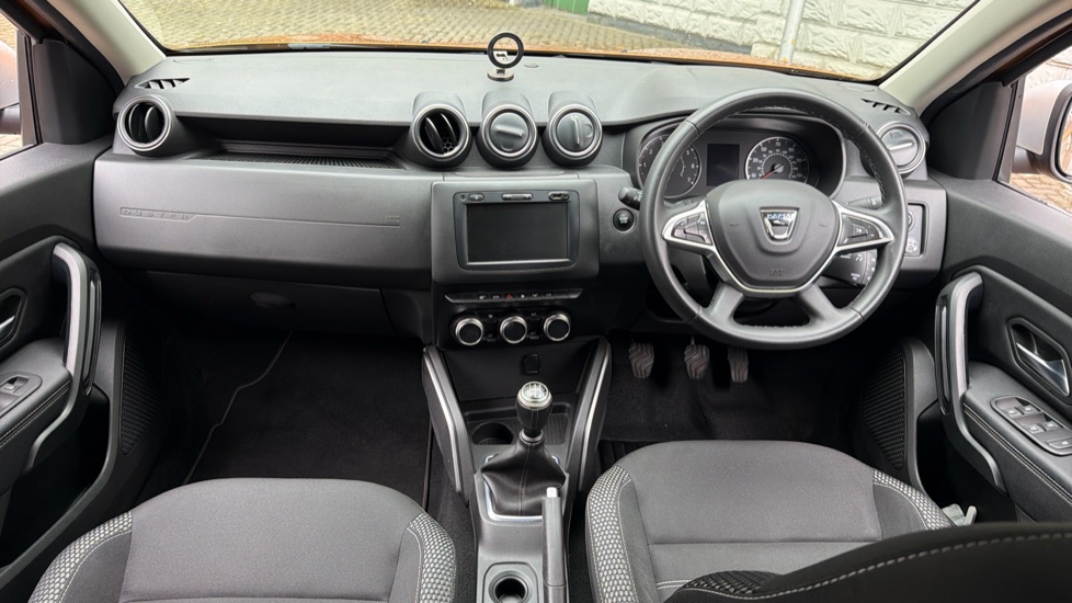 Dacia Duster 1.0 TCe 100 Prestige 5dr Bi Fuel Estate - Image 10