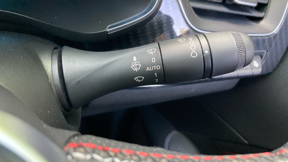 Renault Arkana 1.6 E-TECH Hybrid 145 R.S. Line 5dr Auto Hybrid Estate - Image 27