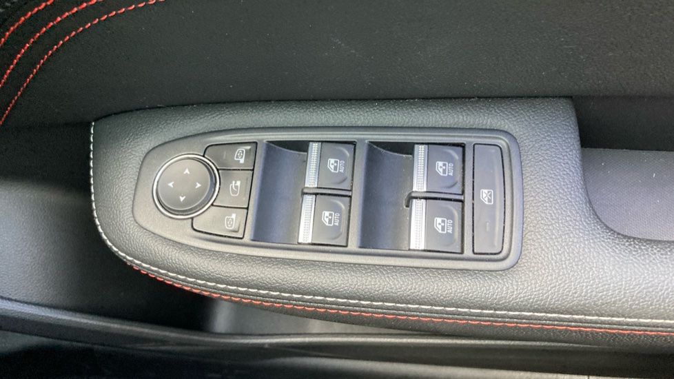 Renault Arkana 1.6 E-TECH Hybrid 145 R.S. Line 5dr Auto Hybrid Estate - Image 30