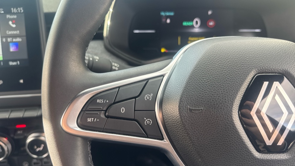 Renault Clio 1.6 E-TECH full hybrid 145 Techno 5dr Auto Hybrid Hatchback - Image 21