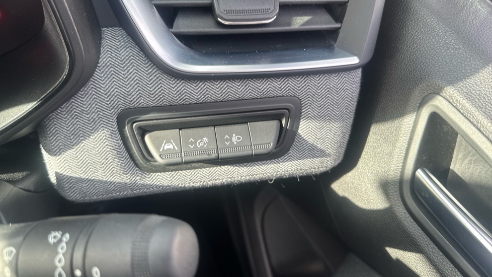 Renault Clio 1.6 E-TECH full hybrid 145 Techno 5dr Auto Hybrid Hatchback - Image 26