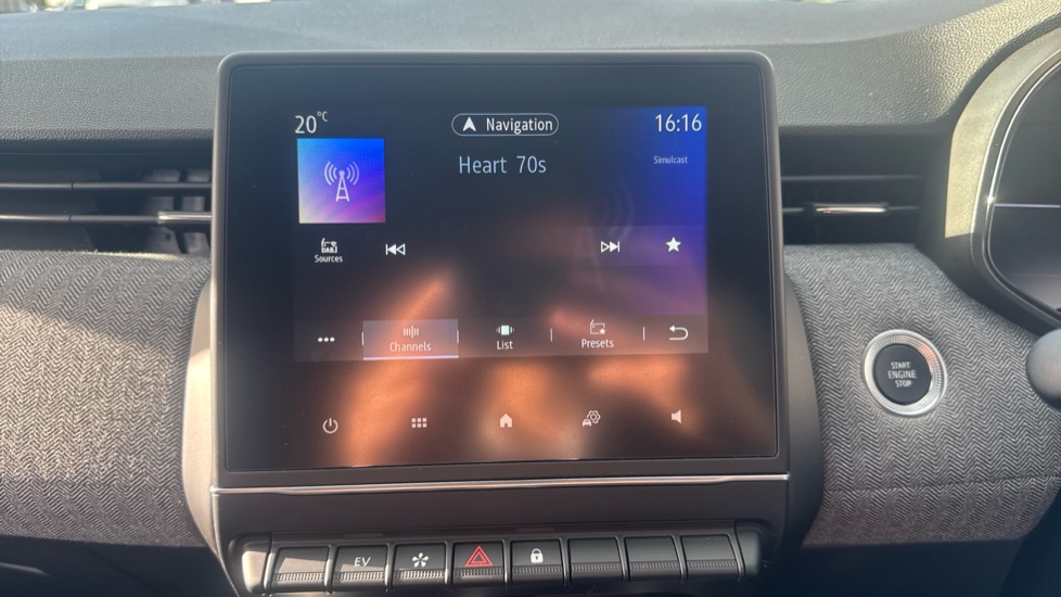 Renault Clio 1.6 E-TECH full hybrid 145 Techno 5dr Auto Hybrid Hatchback - Image 30