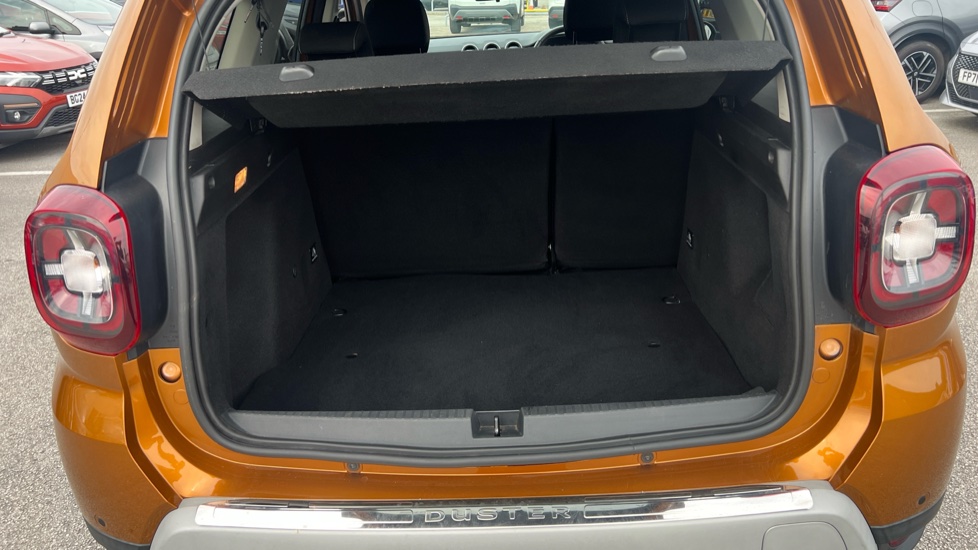 Dacia Duster 1.6 SCe Prestige 5dr Petrol Estate - Image 4