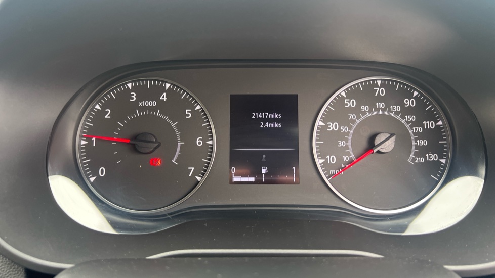 Dacia Duster 1.6 SCe Prestige 5dr Petrol Estate - Image 18