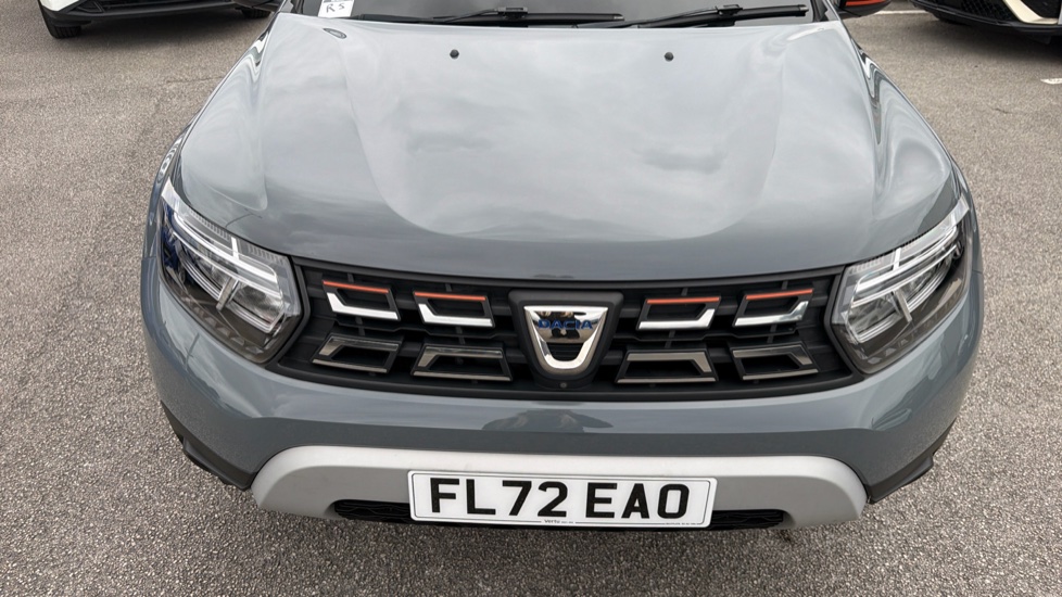 Dacia Duster 1.0 TCe 90 Extreme SE 5dr Petrol Estate - Image 8